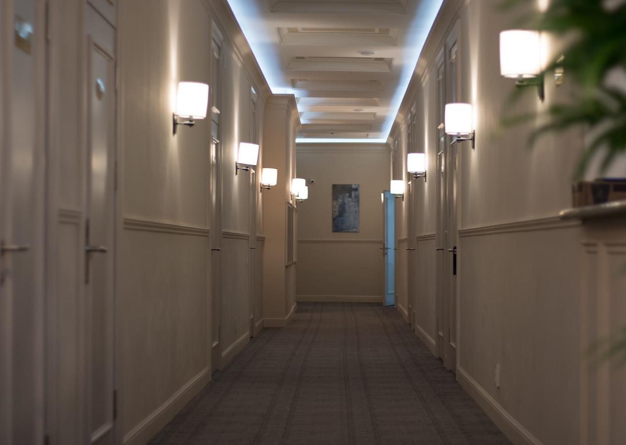 Madison Ave Hotel Bishkek Exterior foto