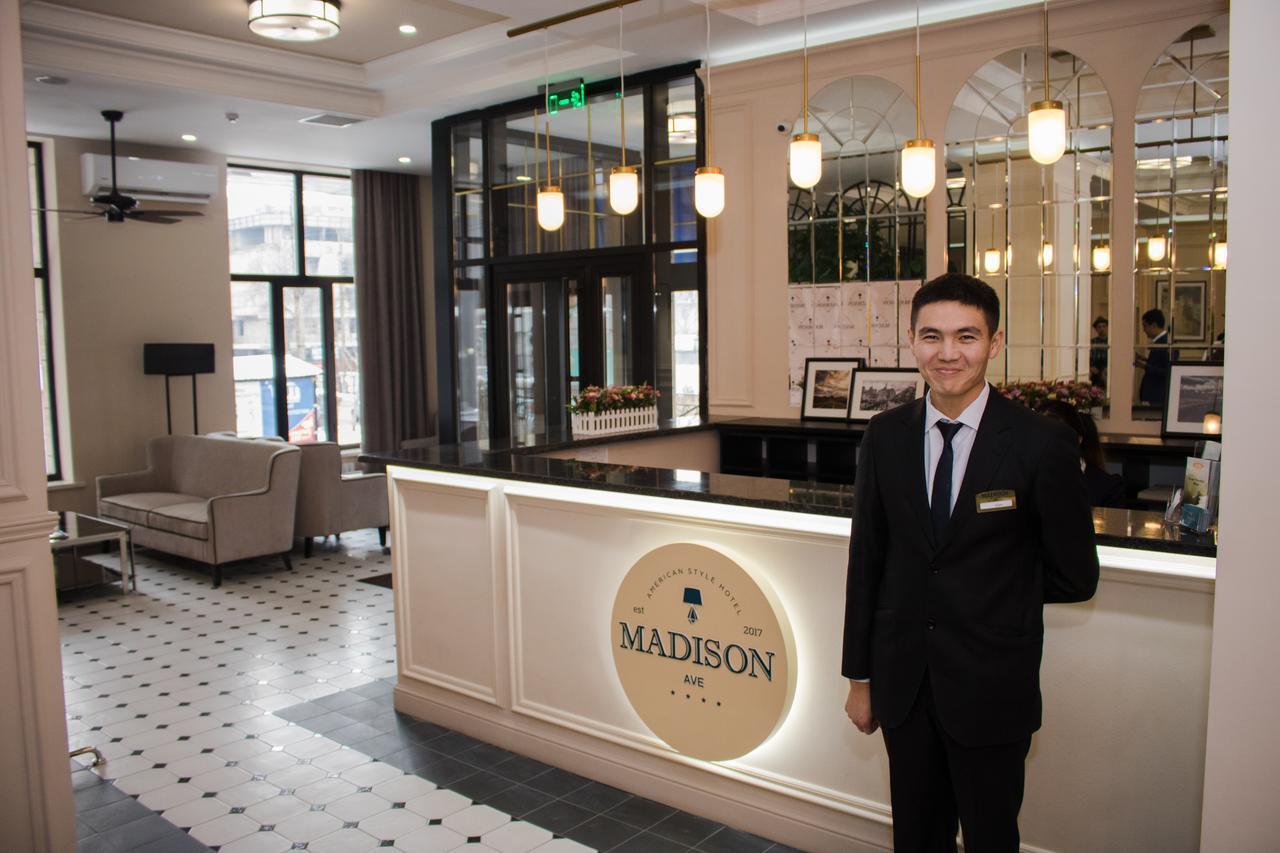 Madison Ave Hotel Bishkek Exterior foto